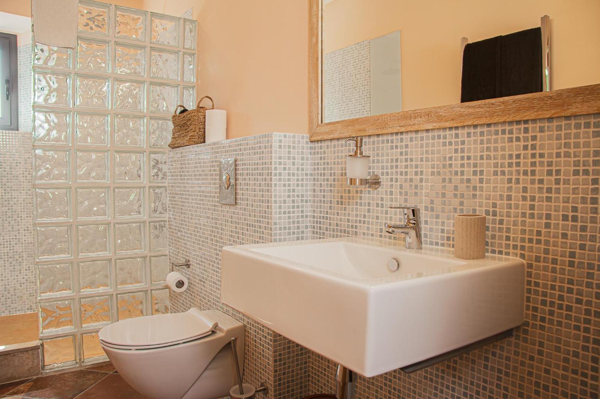 Hostal Mas Rovira Banyoles Exterior foto