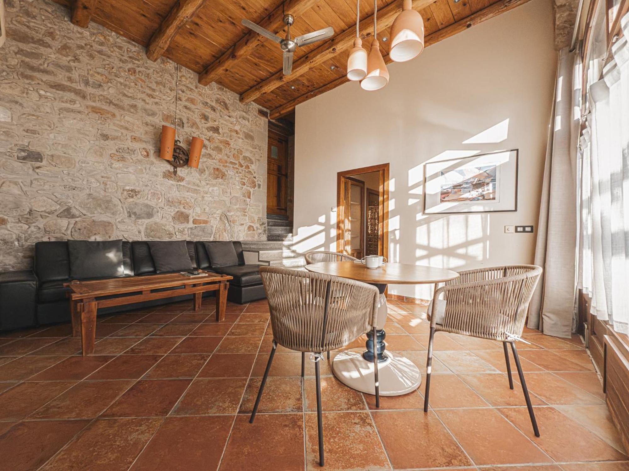 Hostal Mas Rovira Banyoles Exterior foto