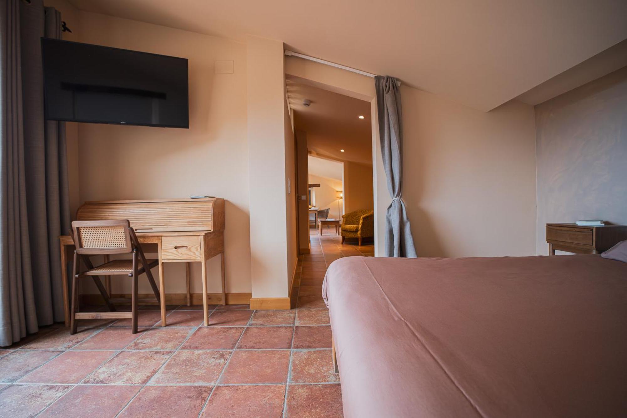 Hostal Mas Rovira Banyoles Exterior foto